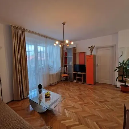 Apartment Happy Yonder