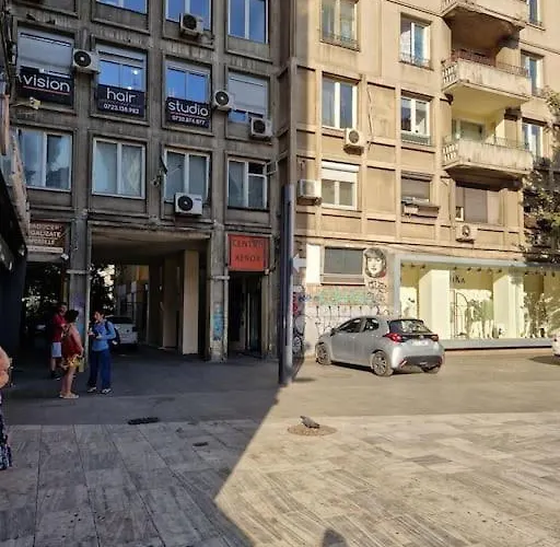 Happy Yonder * Bukarest